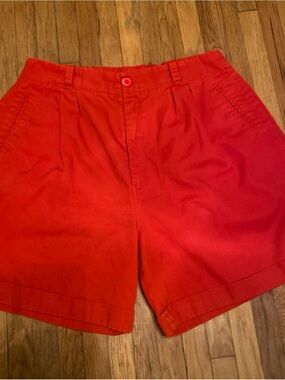 Vtg 90’s Women’s Classic High-Waist Red Shorts